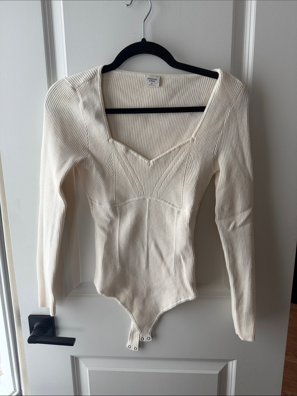 Abercrombie & Fitch Ivory One Piece Long Sleeve Bodysuit Women’s Size M